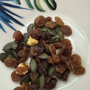 Peyman Karışık Kuruyemişte Üzüm Ağırlığı Şaşırtıyor