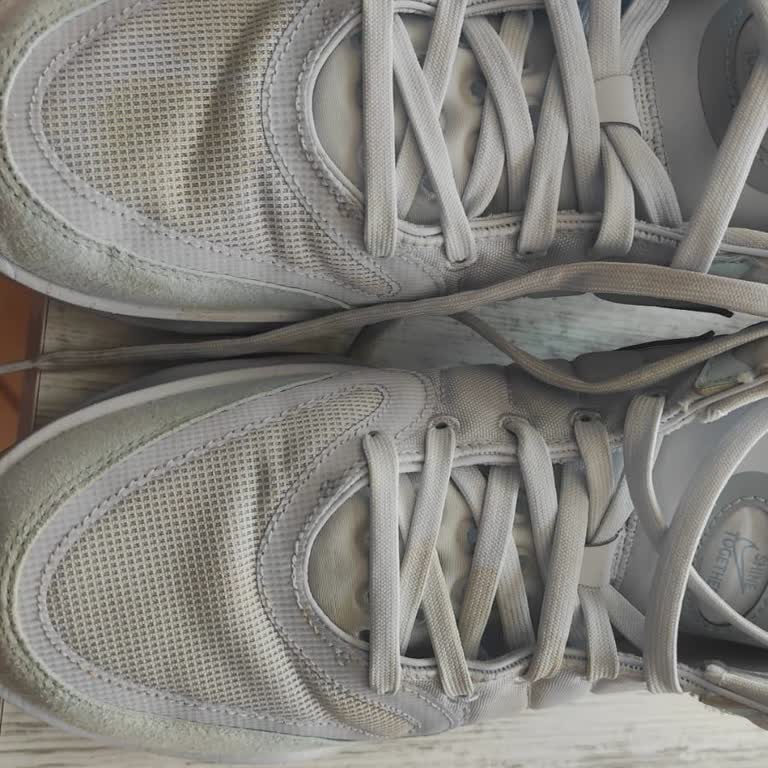 Sportive 50000 TL'lik Ayakkabı İlk Günde Deforme Oldu