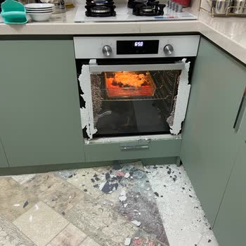 Simfer Ankastre Fırın Camı Patladı: Güvenlik Sorunu