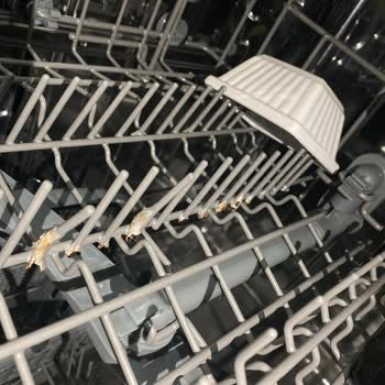 Sürekli Sinyal Veren Ve Paslanan Bulaşık Makinesi Sorunu