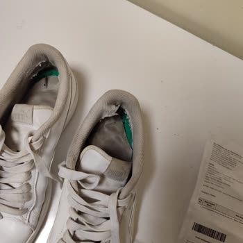 Garanti Süresinde Yıpranan Ayakkabıma Çözüm Arıyorum