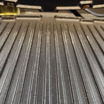 Tefal Yüksek Fiyatlı Tost Makinesinde Beklenmedik Yüzey Sorunu