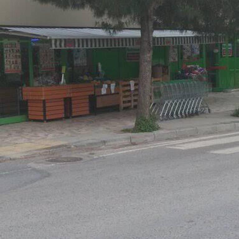 Hakmar Market Çalışanlarının Saygısız Tavırları