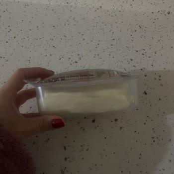 Küflenmiş Peynir Ve Şişmiş Paket Sorunu