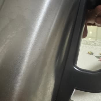 Karaca Çay Makinesi: Leke Tutmaz İddiası Hayal Kırıklığı Yarattı