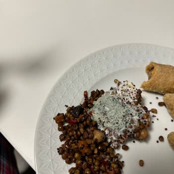 Küflü Ürün Şoku: Yayla Acılı Salata Mix