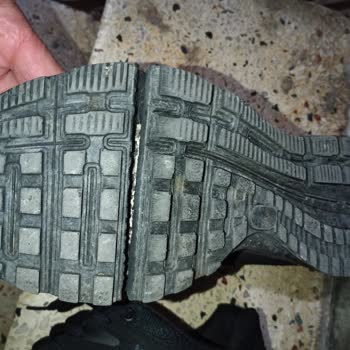 Tonny Black Ayakkabıda Taban Yarığı Sorunu