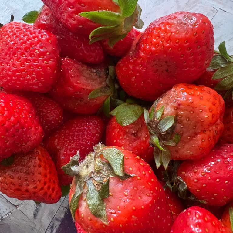 Migros'tan Aldığım Çilekler Ve Yavaş Müşteri Hizmetleri