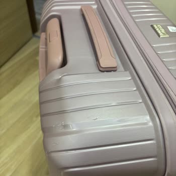 Türk Hava Yolları'nda Valiz Hasarı: Sorumluluk Reddi