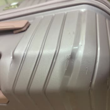 Türk Hava Yolları'nda Valiz Hasarı: Sorumluluk Reddi