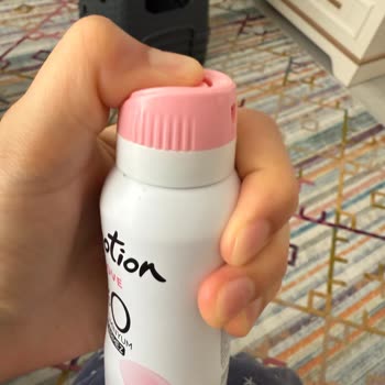 Emotion Deodorantlar Kullanım Sorunu Yaşatıyor