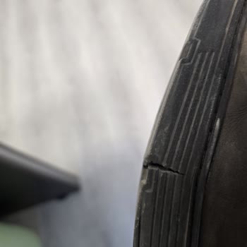 Greyder Ayakkabının Taban Sorunu Ve Yetersiz Müşteri Hizmeti