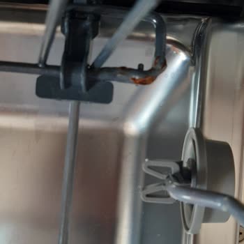 Paslanan Sepetler Ve Süresi Dolan Garanti: Çözüm Bekleyen Müşteri