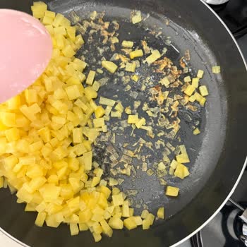 Yapışmaz Tava Hayal Kırıklığı: Ürün Değişimi Talebi