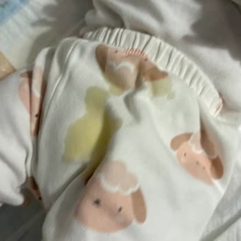 Molfix Bezleri Sızdırıyor: Bebekler İçin Güvenli Mi?