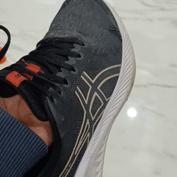 I Bought Asics Gel-Excite 10 and It Tore Within a Month