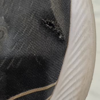 I Bought Asics Gel-Excite 10 and It Tore Within a Month