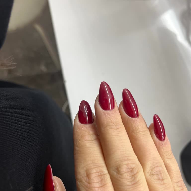 Geç Kalan Uzman Ve Kötü Tırnak Deneyimi