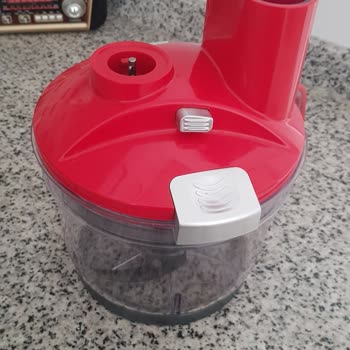 Kalitesiz Mutfak Robotu Ve Yetersiz Servis Hizmeti