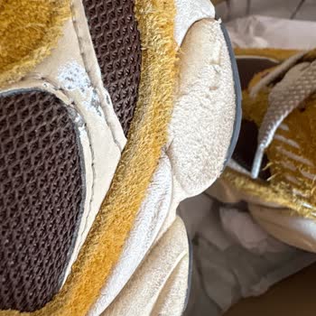 New Balance Ayakkabıda Taban Kopmaları