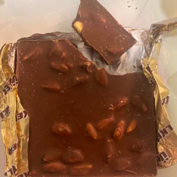 Ülker Fıstıklı Çikolata Ürün Kalitesi Sorunu