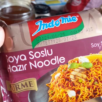 Eksik Baharatla Gelen Soya Soslu Noodle Hayal Kırıklığı