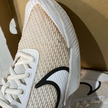 Nike Ayakkabıda Erken Yıpranma Ve Boyner'in İlgisizliği