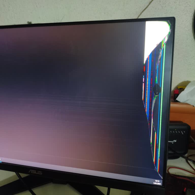 Kırık Gelen Monitör Ve Değer Kaybı Sorunu