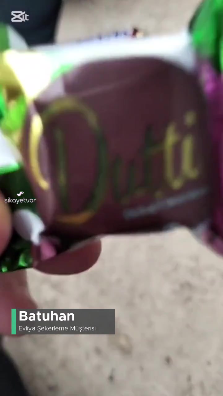 Evliya  Antep Fıstığına Çikolata Eritip Dutti Diye Satılıyor! videonun kapak resmi