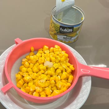 Tukaş Mısır Konservesinde Şüpheli Cisim Endişesi