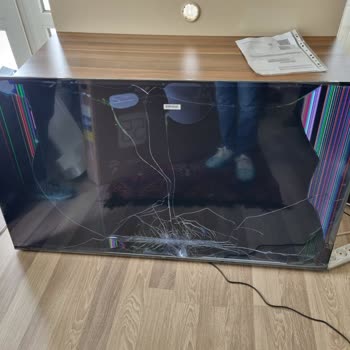 Bilkom Kırık Televizyon Ve Yetersiz Teknik Servis