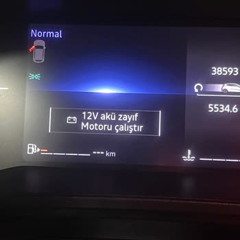 Renault Clio 2024: Akü Uyarıları