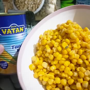 Konserve Mısırda Şok Edici Buluntu