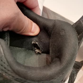Puma Ayakkabıda Erken Deformasyon