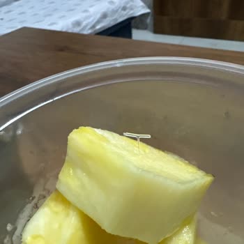 Mersin Marina Makro Market'ten Aldığım Ananastan Çıkan Tehlike