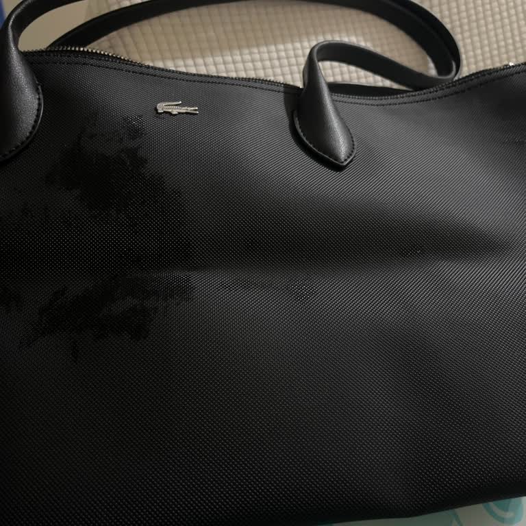 Lacoste Çantamda Leke Ve Paketleme Sorunu