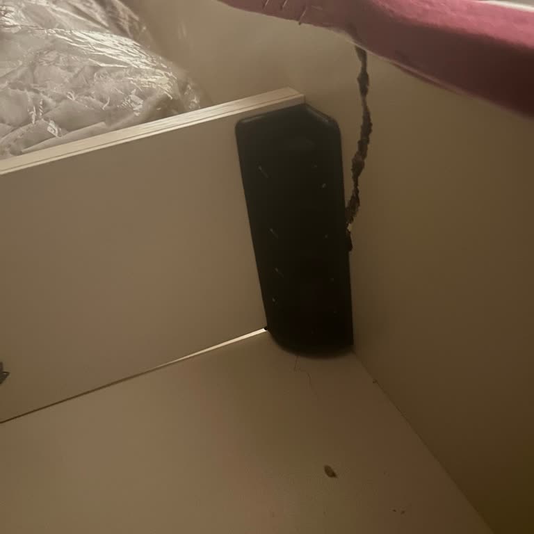 Kilim Mobilya Kanepe Kurulumunda Eksiklik