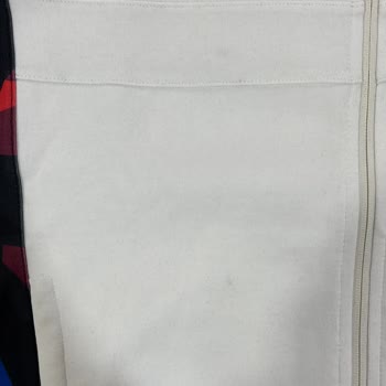 Esey Wear'dan Hayal Kırıklığı: Kalitesiz Ürün Ve Kargo Sorunu