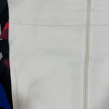 Esey Wear'dan Hayal Kırıklığı: Kalitesiz Ürün Ve Kargo Sorunu