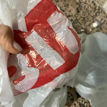 İnce Poşet Sorunu: Müşteri Memnuniyetsizliği