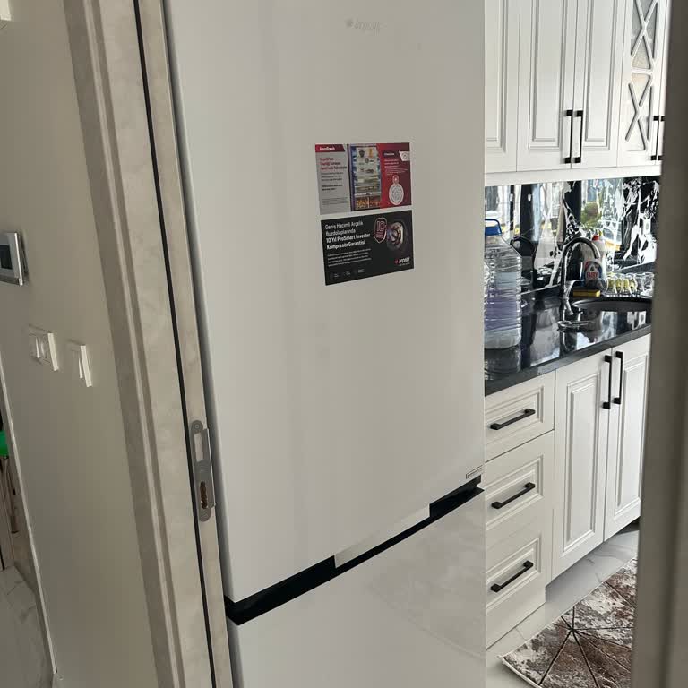 Yeni Alınan Buzdolabının Kapak Ve Menteşe Sorunları