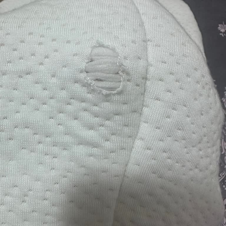 İkinci Yıkamada Yırtılan Yastık Kılıfı Hayal Kırıklığı