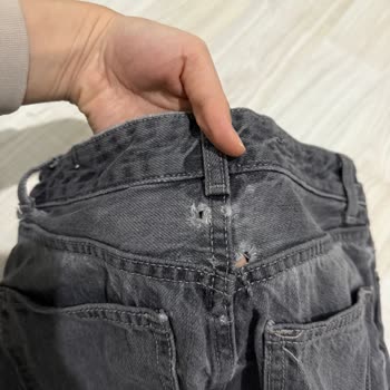 Zara Jean Kalitesizliği: Kumaş Eriyor!