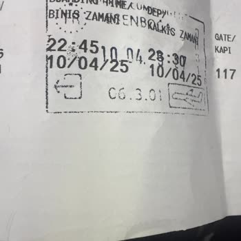 Uçuş Gecikmesi Ve Stresli Yolculuk Deneyimi