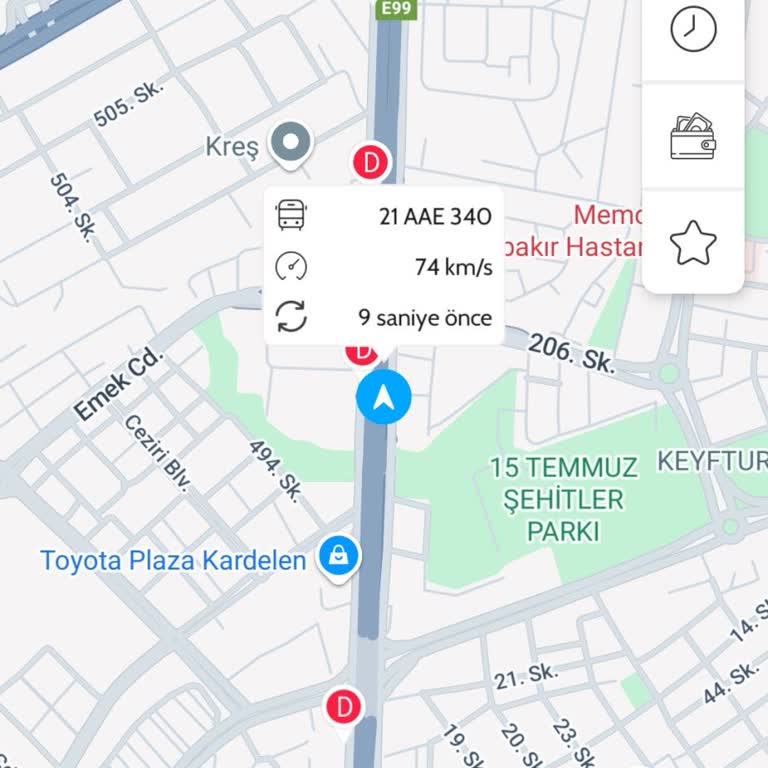 Otobüs Durağında Bekleyen Öğrenciyi Görmezden Gelme