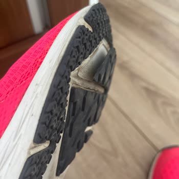 New Balance Ayakkabıda Beklenmedik Açılmalar