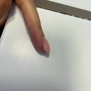 Kaş Laminasyonu Fiyaskosu: Şekilsiz Kaşlar Ve İlgisiz Hizmet