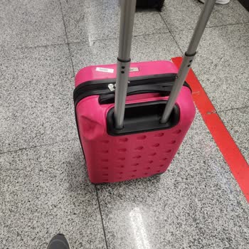 Valiz Hasarı Ve Müşteri Hizmetlerinde Hayal Kırıklığı