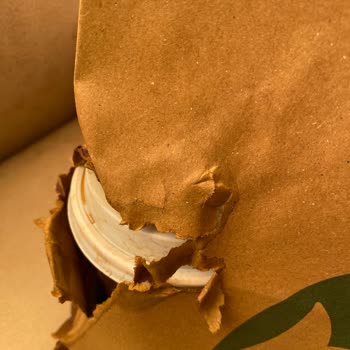 Starbucks'ta Paketleme Fiyaskosu: Kalitesiz Ürün Ve Hizmet