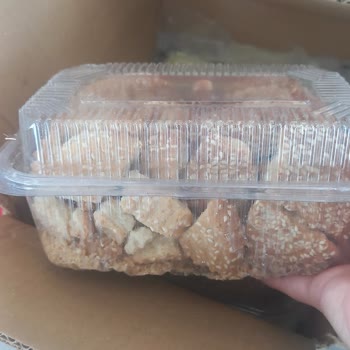 Kırık Kömbe Siparişi Ve İlgisiz Müşteri Hizmetleri